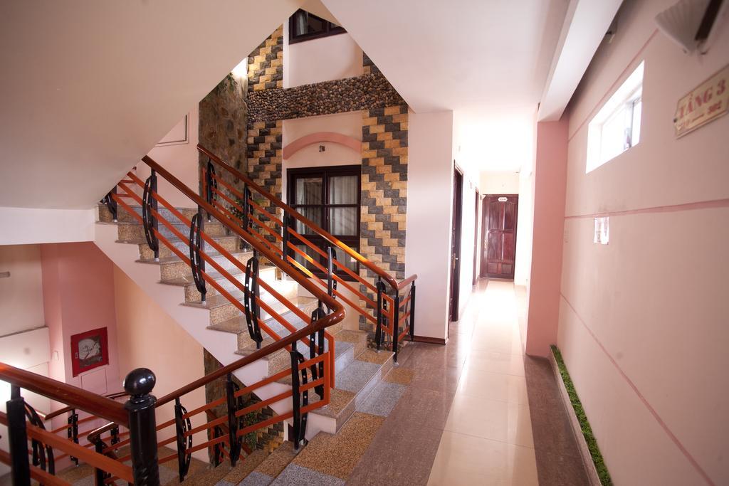 Golden Gate 1 Hotel Дананг Екстериор снимка