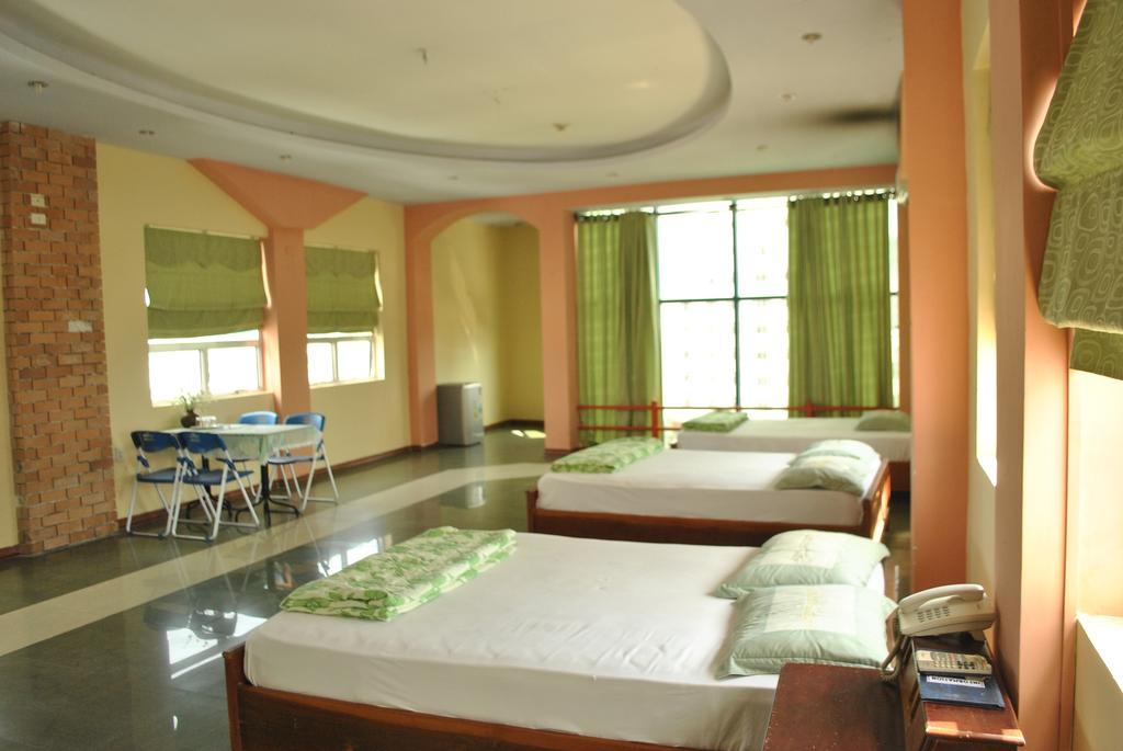 Golden Gate 1 Hotel Дананг Екстериор снимка